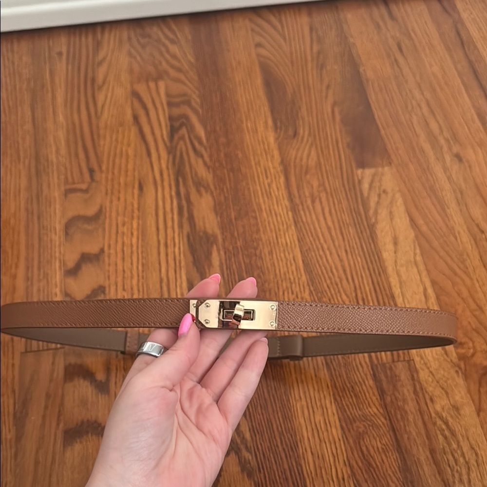 Elegant Brown Leather Belt